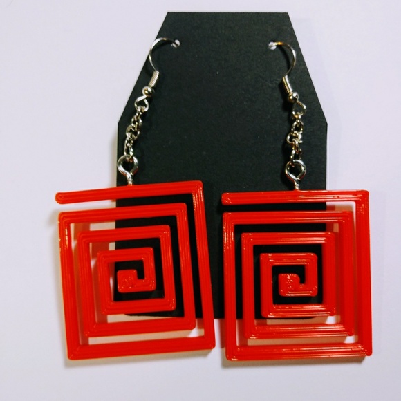 Brand New Geometric Earrings - Picture 2 of 4